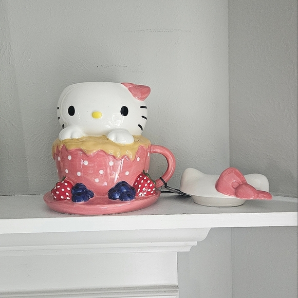 NWT Blue Sky Clayworks X Hello Kitty Sweet Tea Cup Cookie Jar - Picture 5 of 6